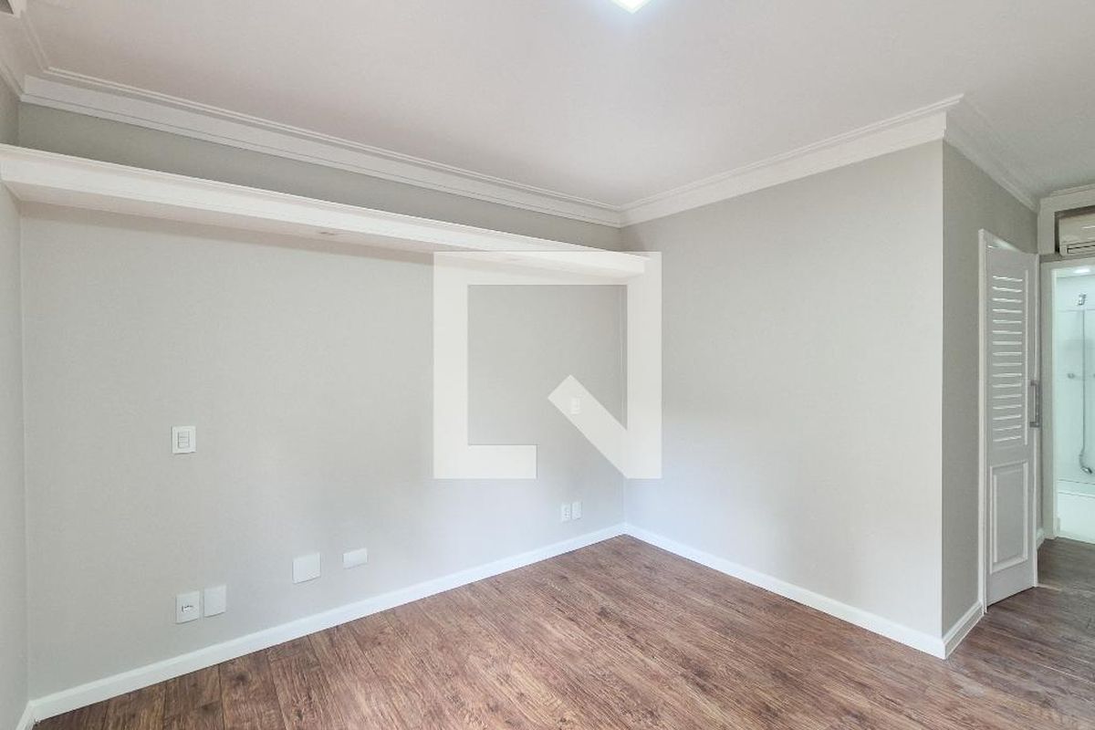 Apartamento, 3 quartos, 242 m² - Foto 13
