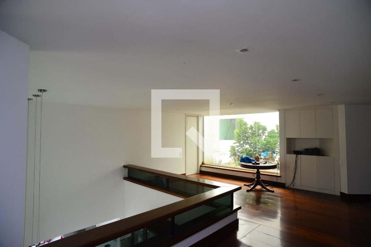 Casa, 4 quartos, 1400 m² - Foto 47