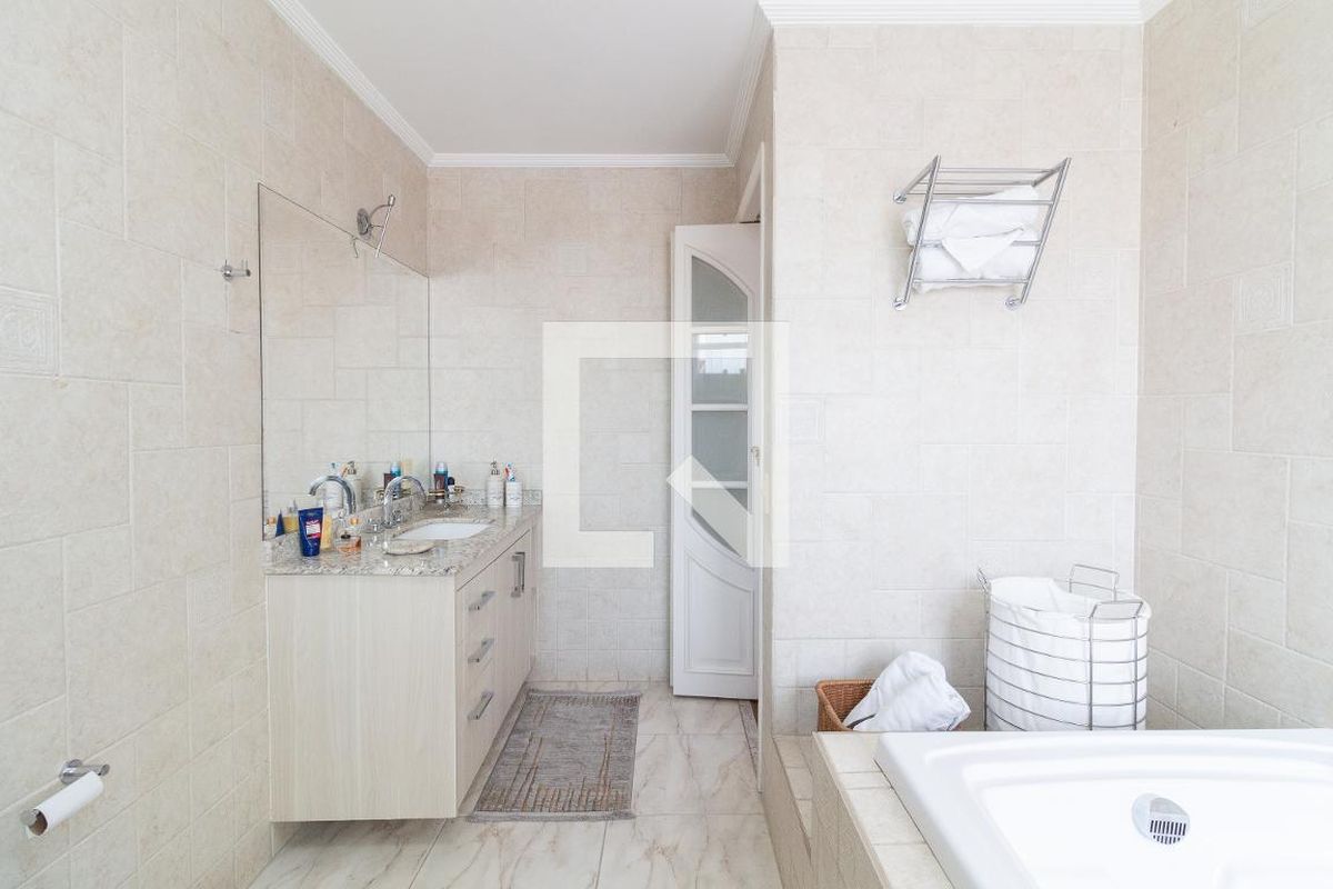 Casa, 3 quartos, 220 m² - Foto 66