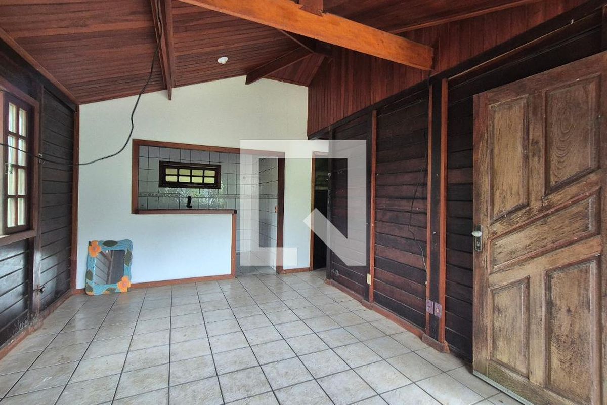 Casa, 2 quartos, 200 m² - Foto 4
