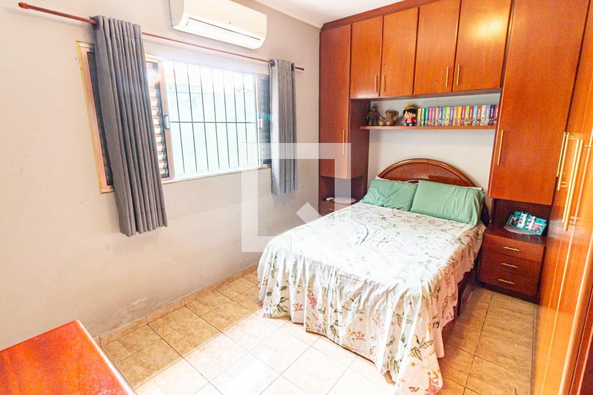 Casa, 3 quartos, 240 m² - Foto 14