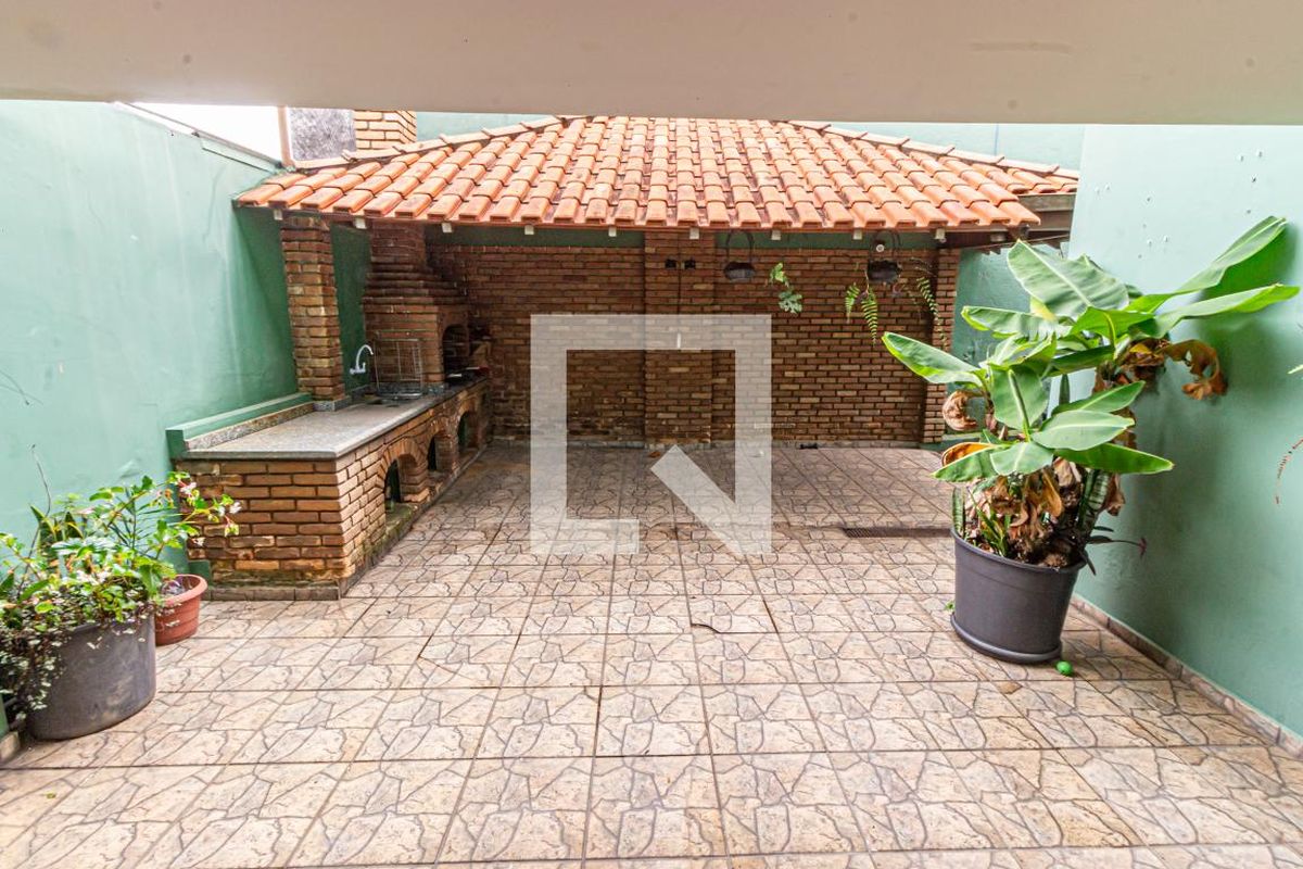 Casa, 3 quartos, 240 m² - Foto 82