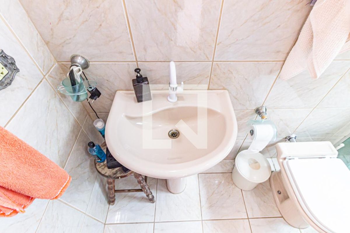 Casa, 3 quartos, 240 m² - Foto 56