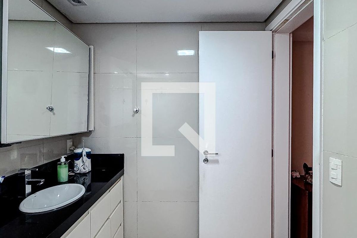 Apartamento, 3 quartos, 210 m² - Foto 19