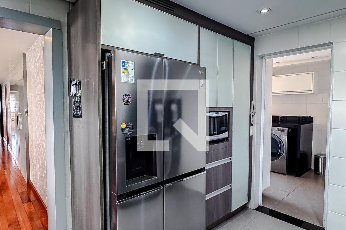 Apartamento, 3 quartos, 210 m² - Foto 47