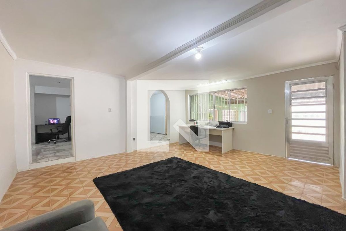 Casa, 3 quartos, 270 m² - Foto 2