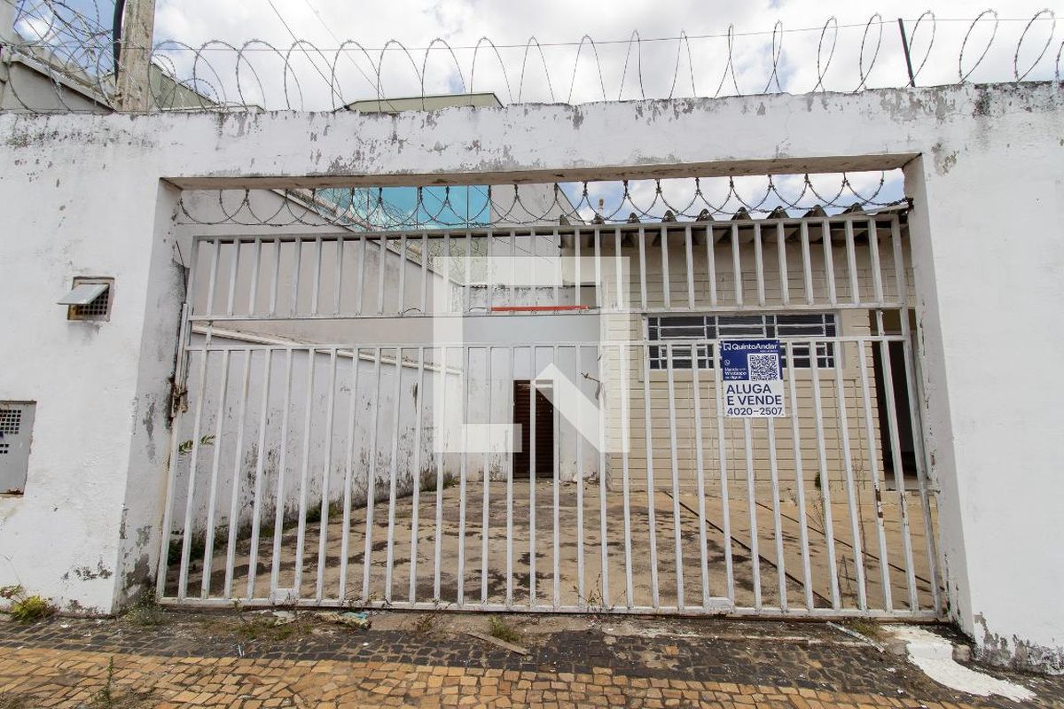 Casa à Venda - Taquaral, 2 Quartos,  240 m2 em , Campinas - sp | SoloBR
