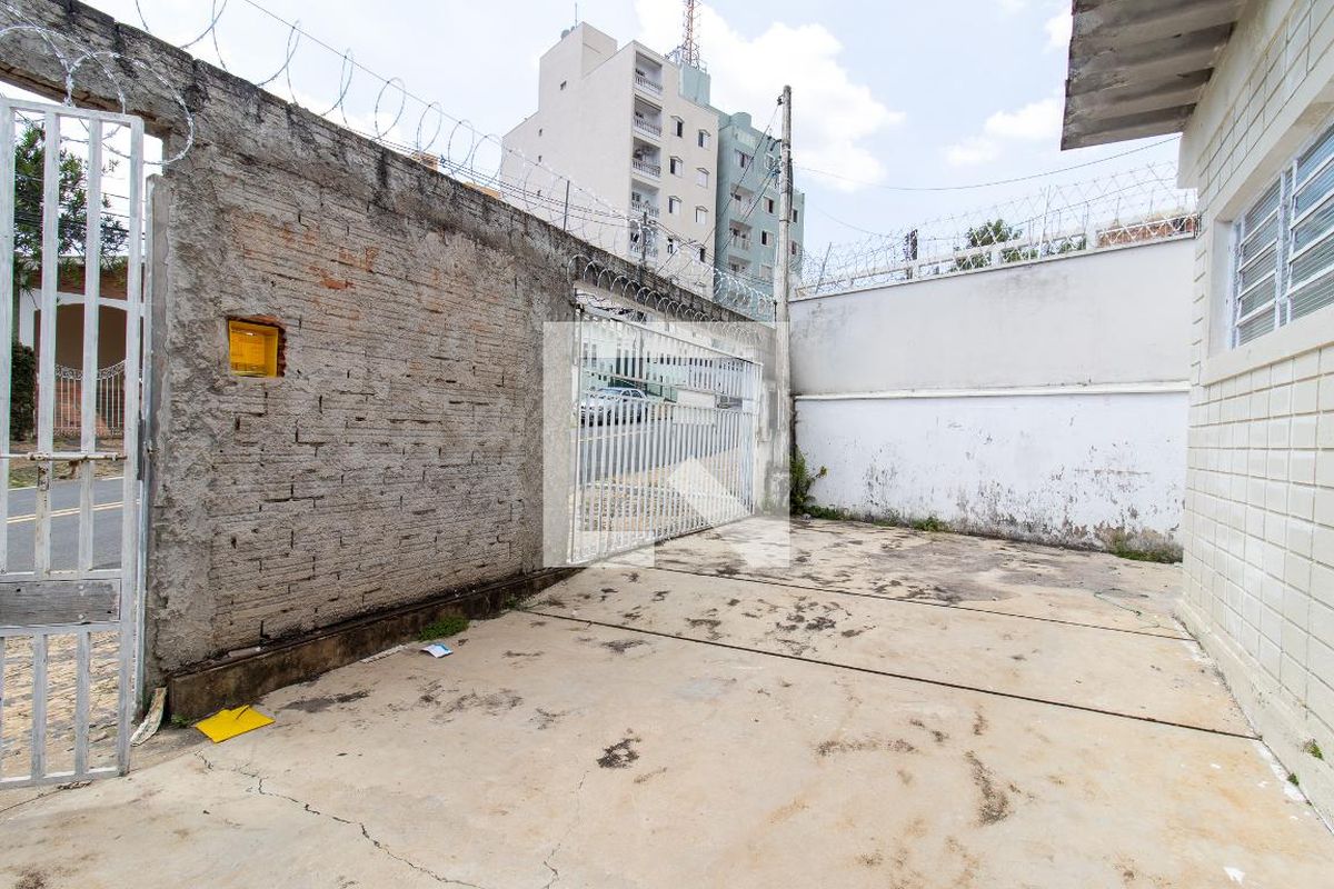 Casa à Venda - Taquaral, 2 Quartos,  240 m2 em , Campinas - sp | SoloBR