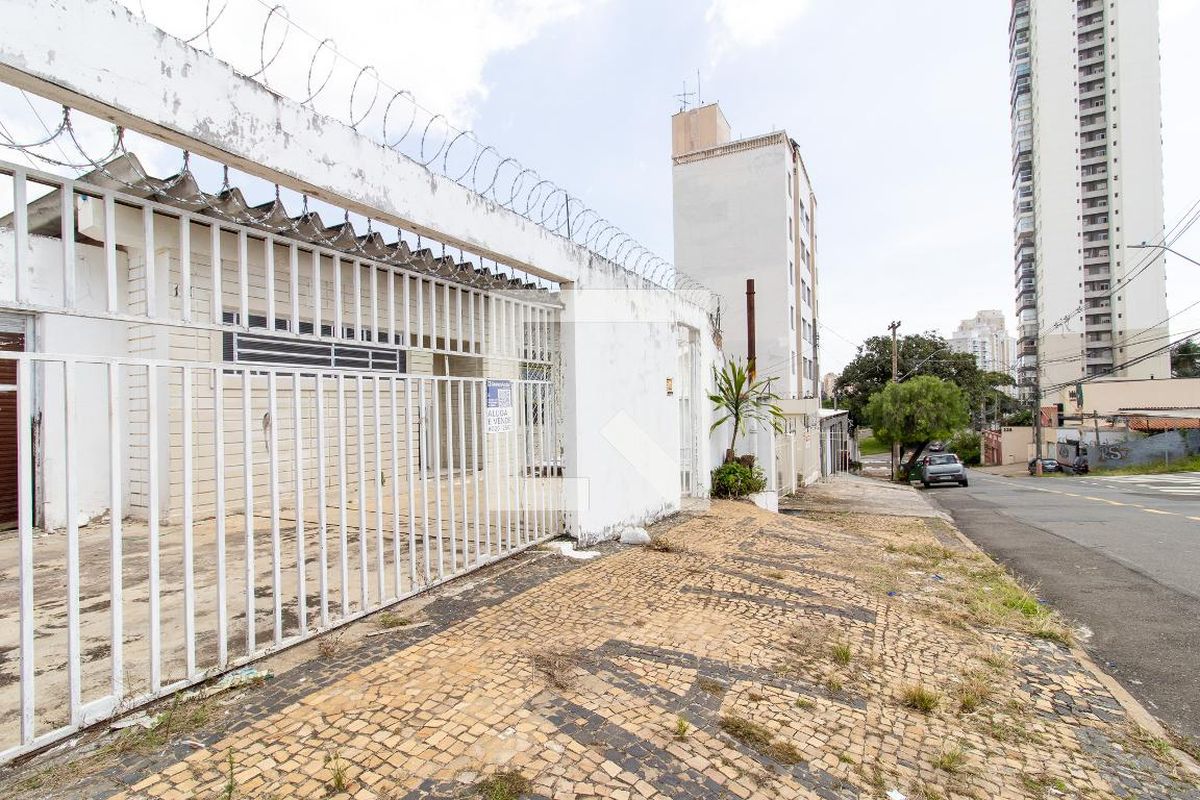 Casa à Venda - Taquaral, 2 Quartos,  240 m2 em , Campinas - sp | SoloBR