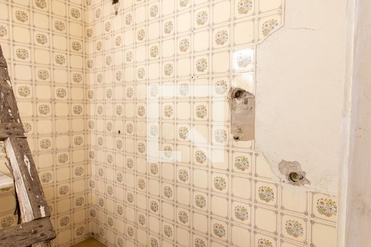 Casa à Venda - Taquaral, 2 Quartos,  240 m2 em , Campinas - sp | SoloBR