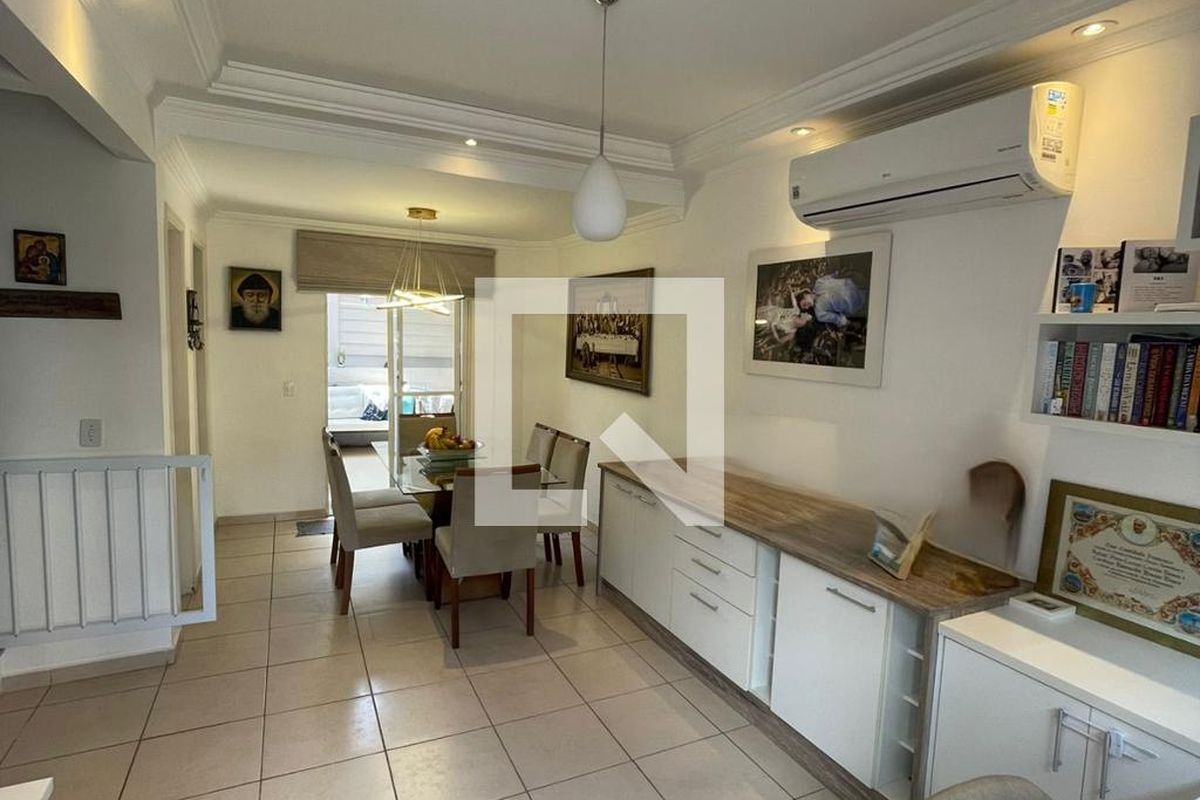 Casa à Venda - Mansões Santo Antônio, 3 Quartos,  80 m2 em , Campinas - sp | SoloBR