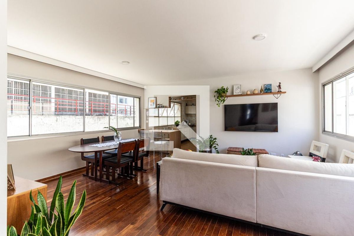 Apartamento, 3 quartos, 130 m² - Foto 2