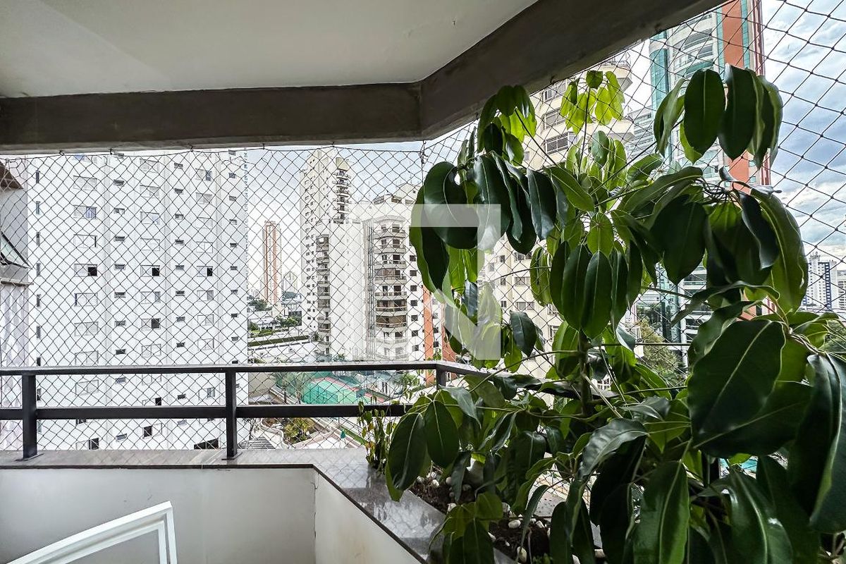 Apartamento, 4 quartos, 240 m² - Foto 22