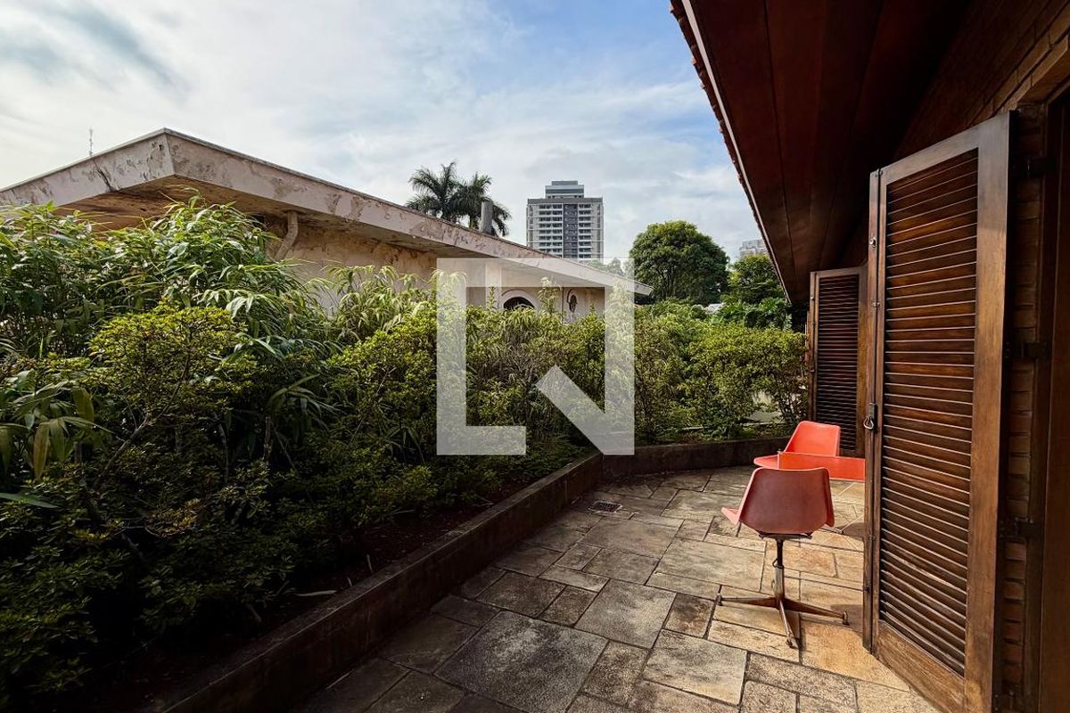 Casa, 4 quartos, 290 m² - Foto 54