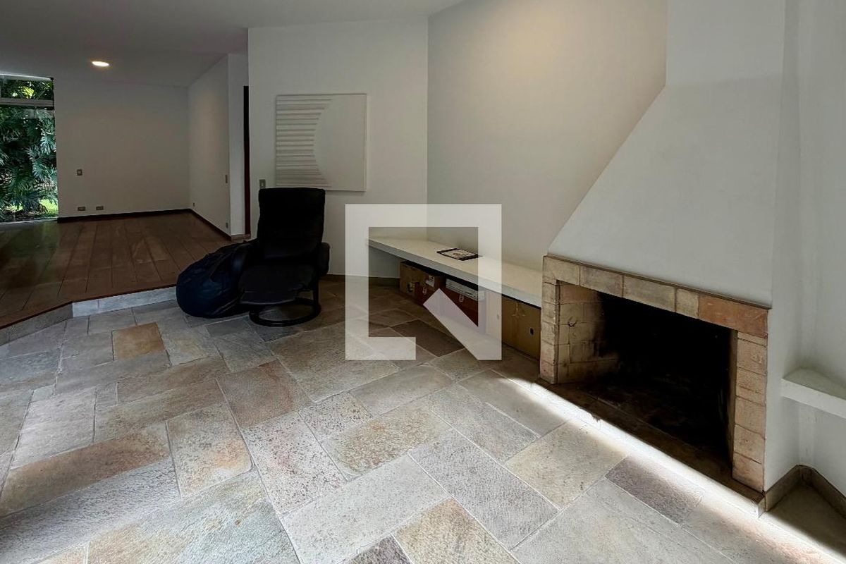 Casa, 4 quartos, 290 m² - Foto 10