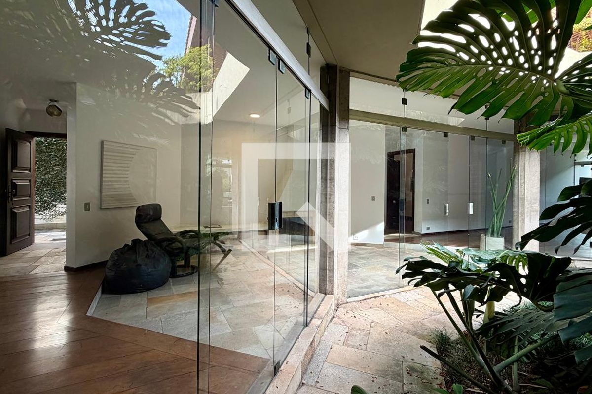 Casa, 4 quartos, 290 m² - Foto 24