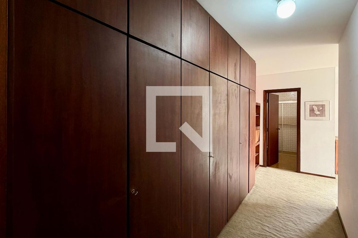 Casa, 4 quartos, 290 m² - Foto 44