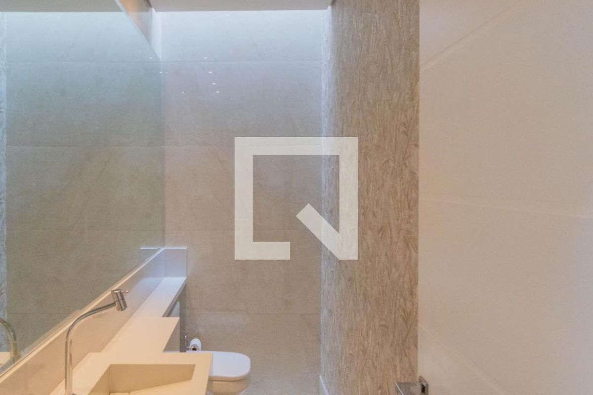 Casa à Venda - Swiss Park, 3 Quartos,  210 m2 em , Campinas - sp | SoloBR