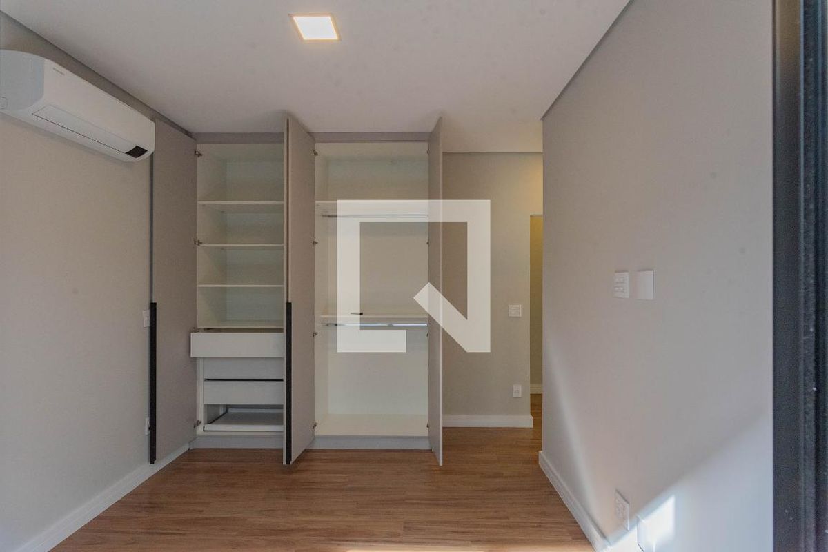 Casa à Venda - Swiss Park, 3 Quartos,  210 m2 em , Campinas - sp | SoloBR