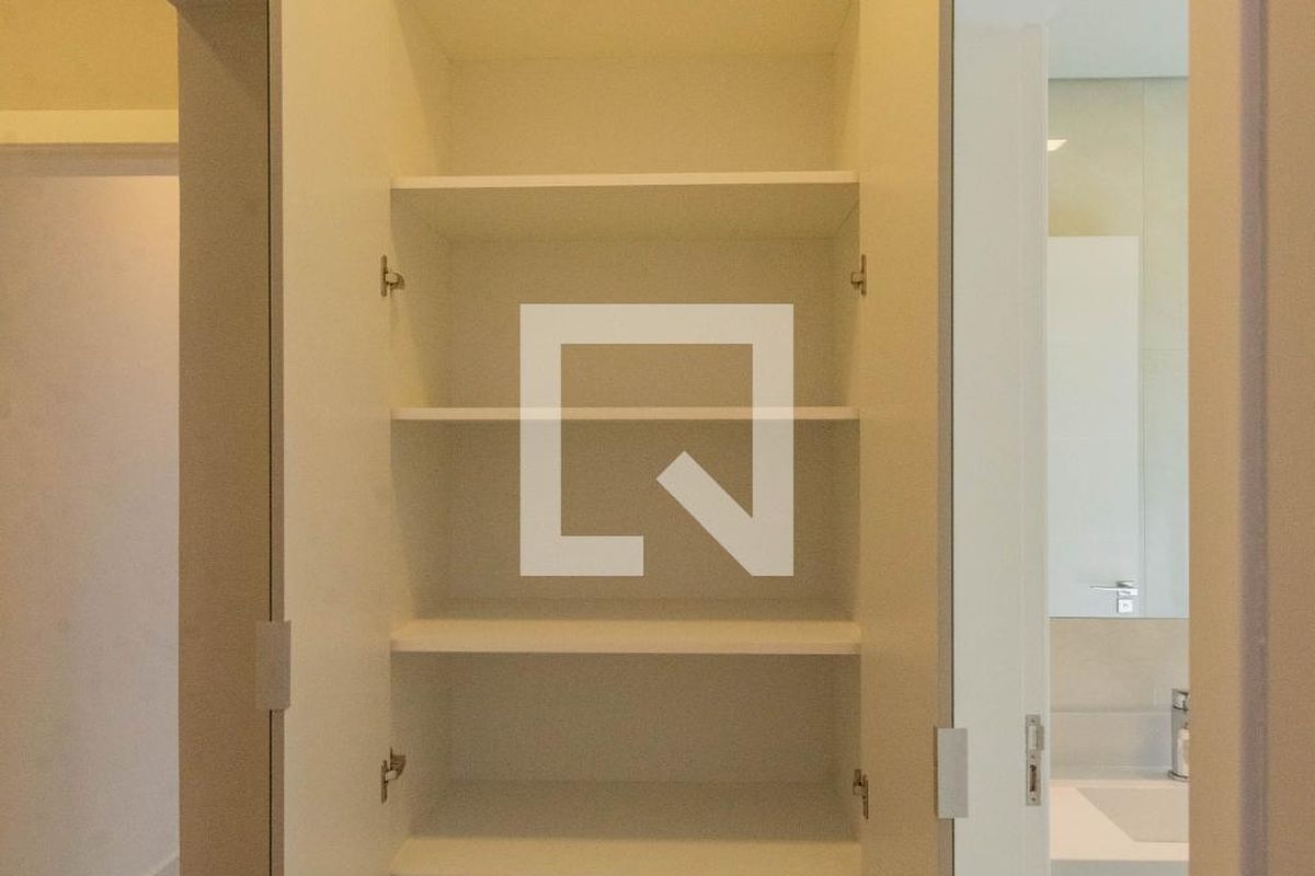 Casa à Venda - Swiss Park, 3 Quartos,  210 m2 em , Campinas - sp | SoloBR