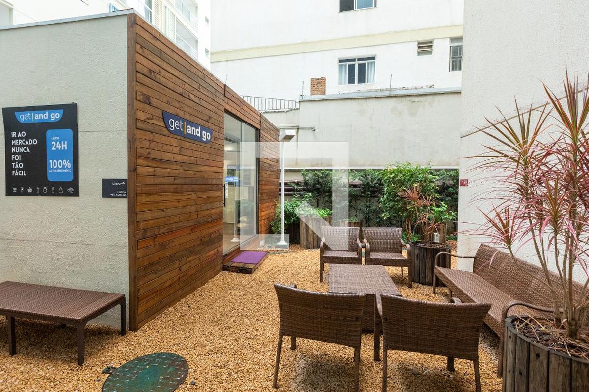 Apartamento à Venda - Bosque, 1 Quarto,  46 m2 em , Campinas - sp | SoloBR