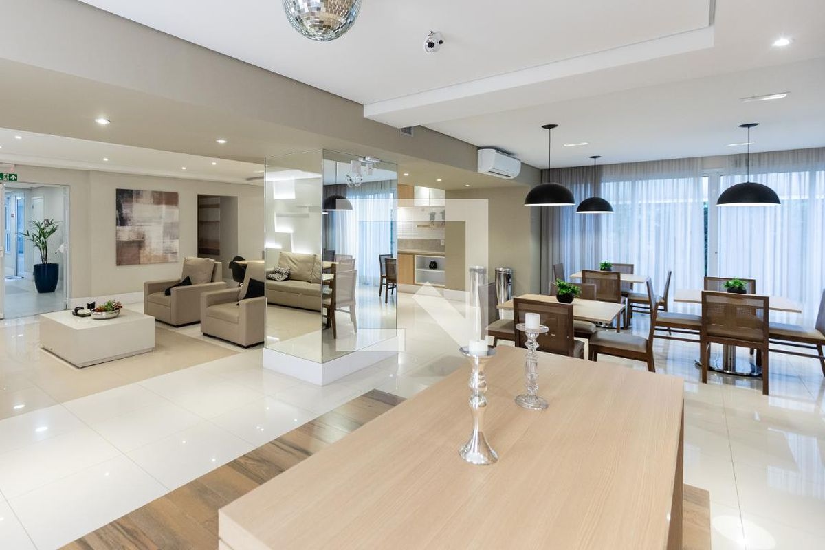 Apartamento à Venda - Bosque, 1 Quarto,  46 m2 em , Campinas - sp | SoloBR