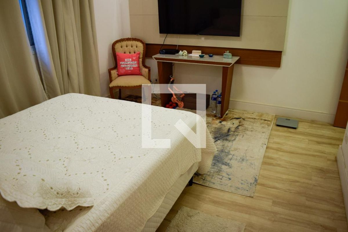 Casa, 3 quartos, 230 m² - Foto 30