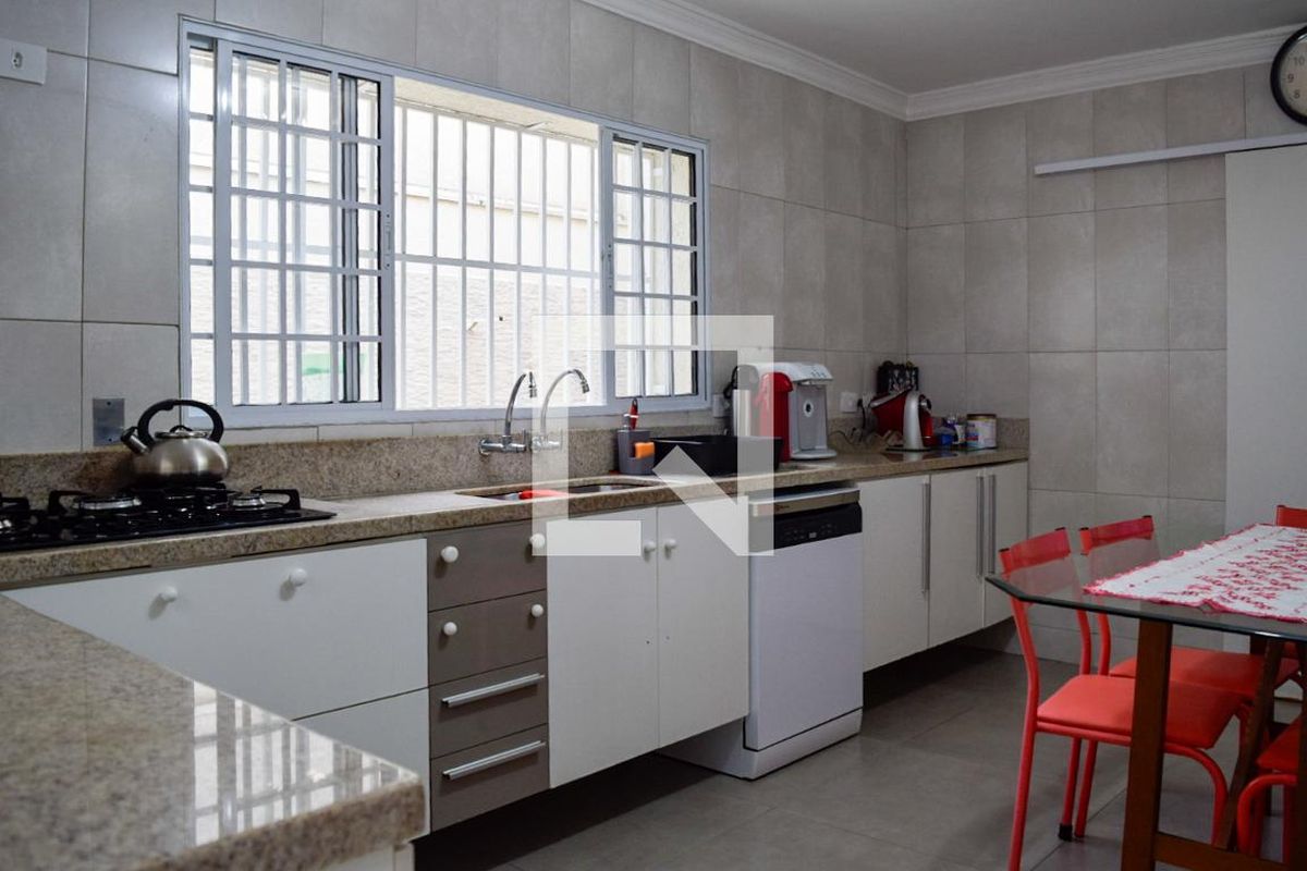 Casa, 3 quartos, 230 m² - Foto 94