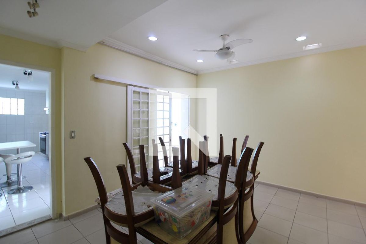 Casa, 3 quartos, 200 m² - Foto 34