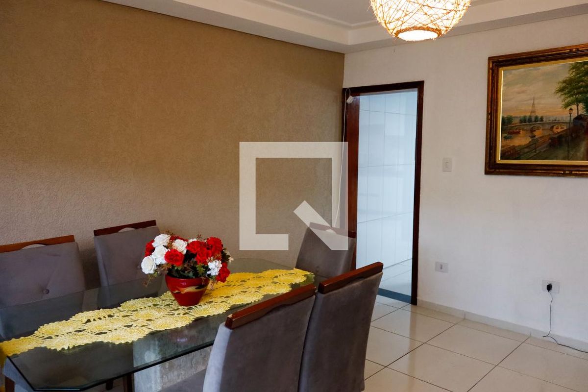 Casa, 4 quartos, 250 m² - Foto 13
