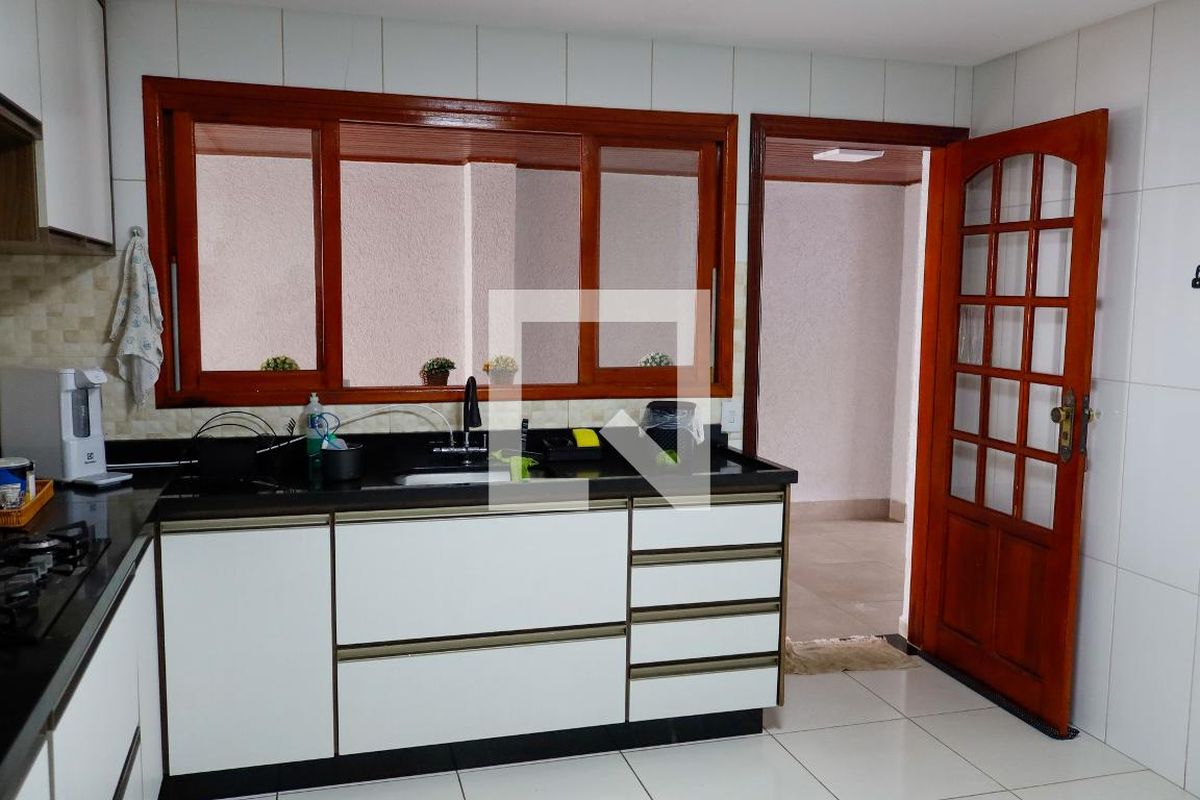 Casa, 4 quartos, 250 m² - Foto 63