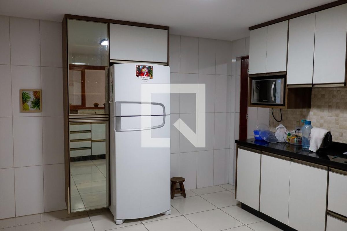 Casa, 4 quartos, 250 m² - Foto 59