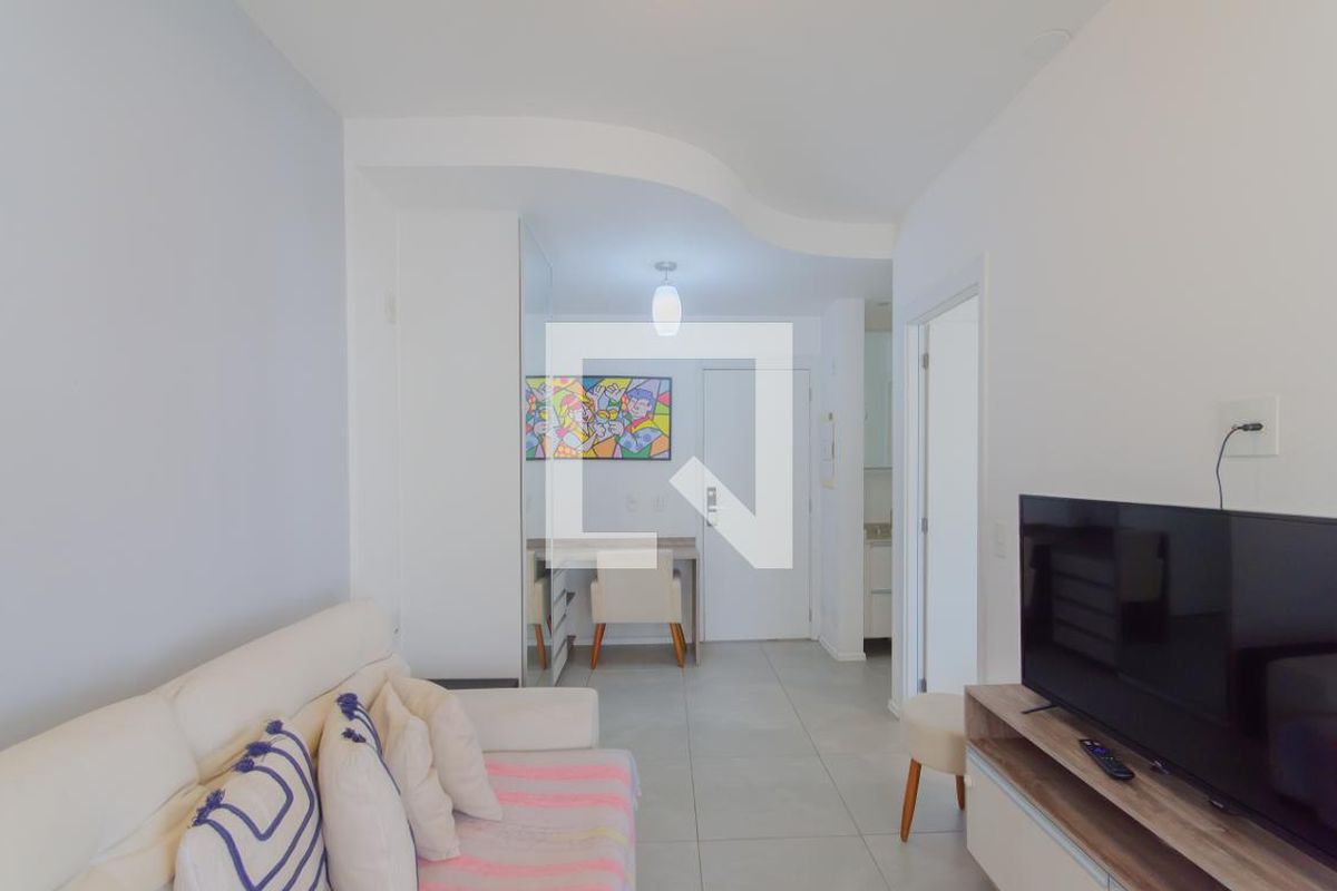 Apartamento, 1 quarto, 42 m² - Foto 2