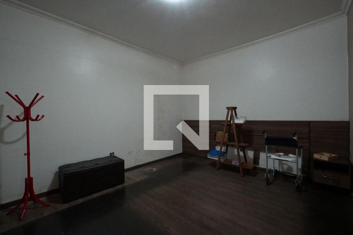 Casa, 4 quartos, 240 m² - Foto 10