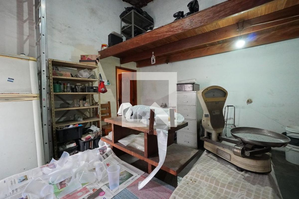 Casa, 4 quartos, 240 m² - Foto 39