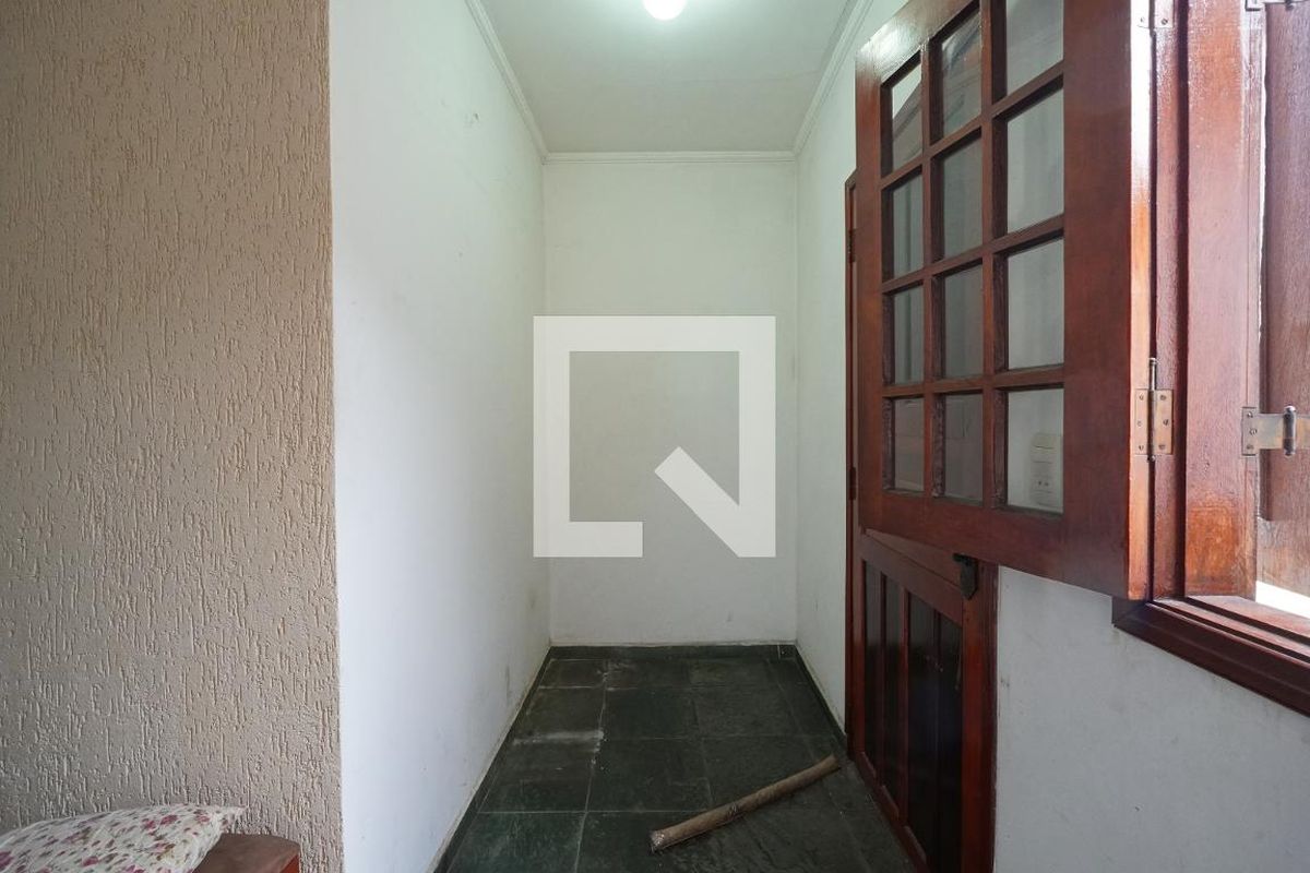 Casa, 4 quartos, 240 m² - Foto 51