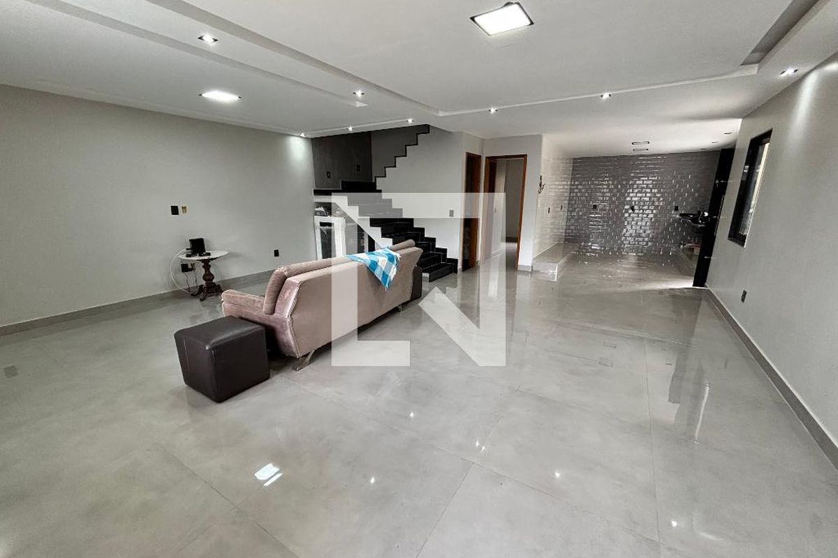 Casa, 4 quartos, 232 m² - Foto 4