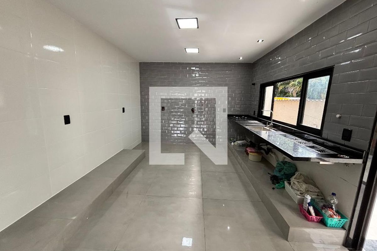 Casa, 4 quartos, 232 m² - Foto 100