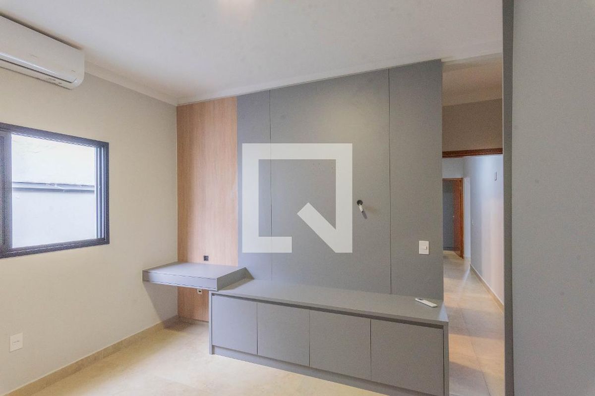 Casa à Venda - Swiss Park, 3 Quartos,  170 m2 em , Campinas - sp | SoloBR