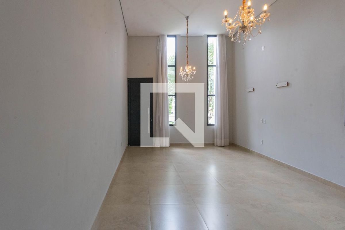 Casa à Venda - Swiss Park, 3 Quartos,  170 m2 em , Campinas - sp | SoloBR