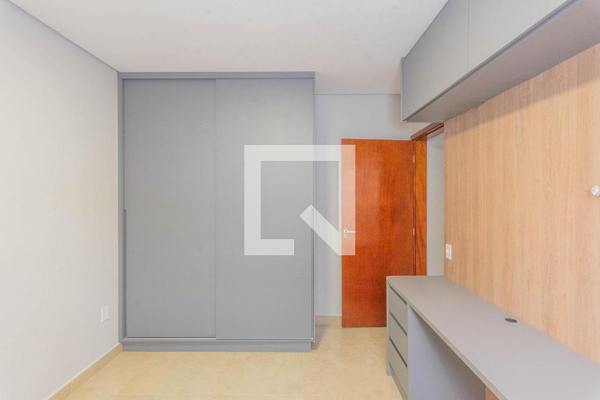 Casa à Venda - Swiss Park, 3 Quartos,  170 m2 em , Campinas - sp | SoloBR