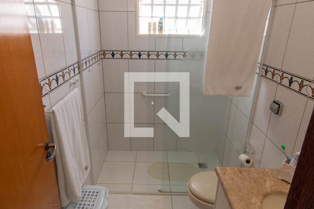 Casa à Venda - Mansões Santo Antônio, 4 Quartos,  275 m2 em , Campinas - sp | SoloBR