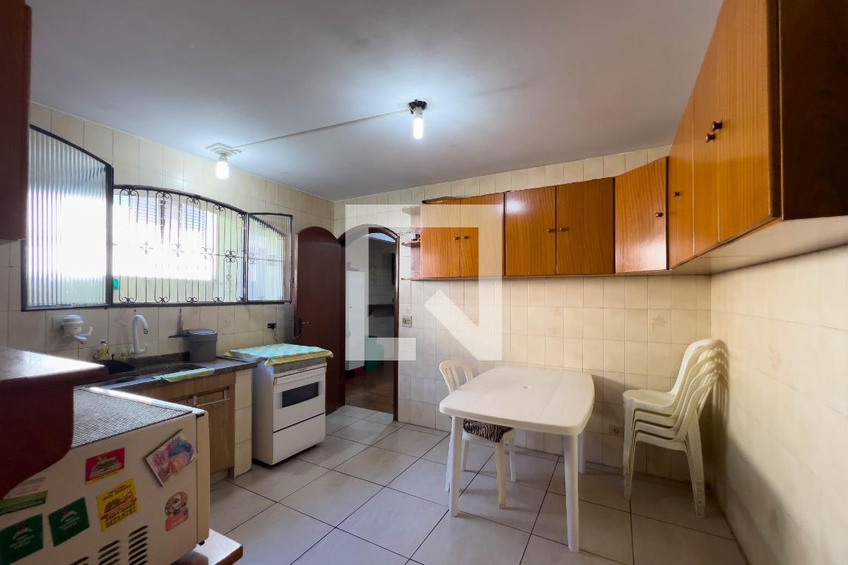 Casa, 4 quartos, 236 m² - Foto 17