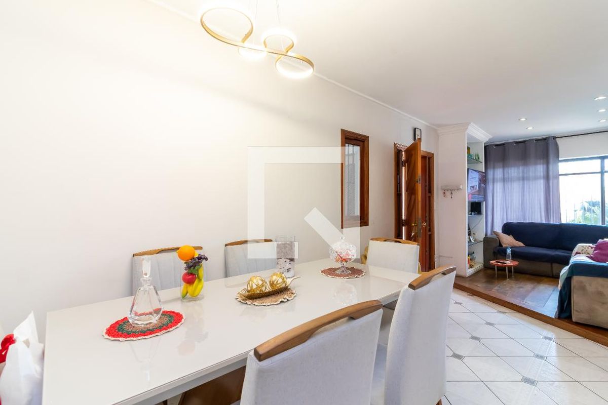 Casa, 3 quartos, 188 m² - Foto 2