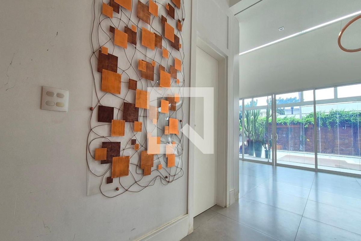 Casa à Venda - Swiss Park, 5 Quartos,  583 m2 em , Campinas - sp | SoloBR