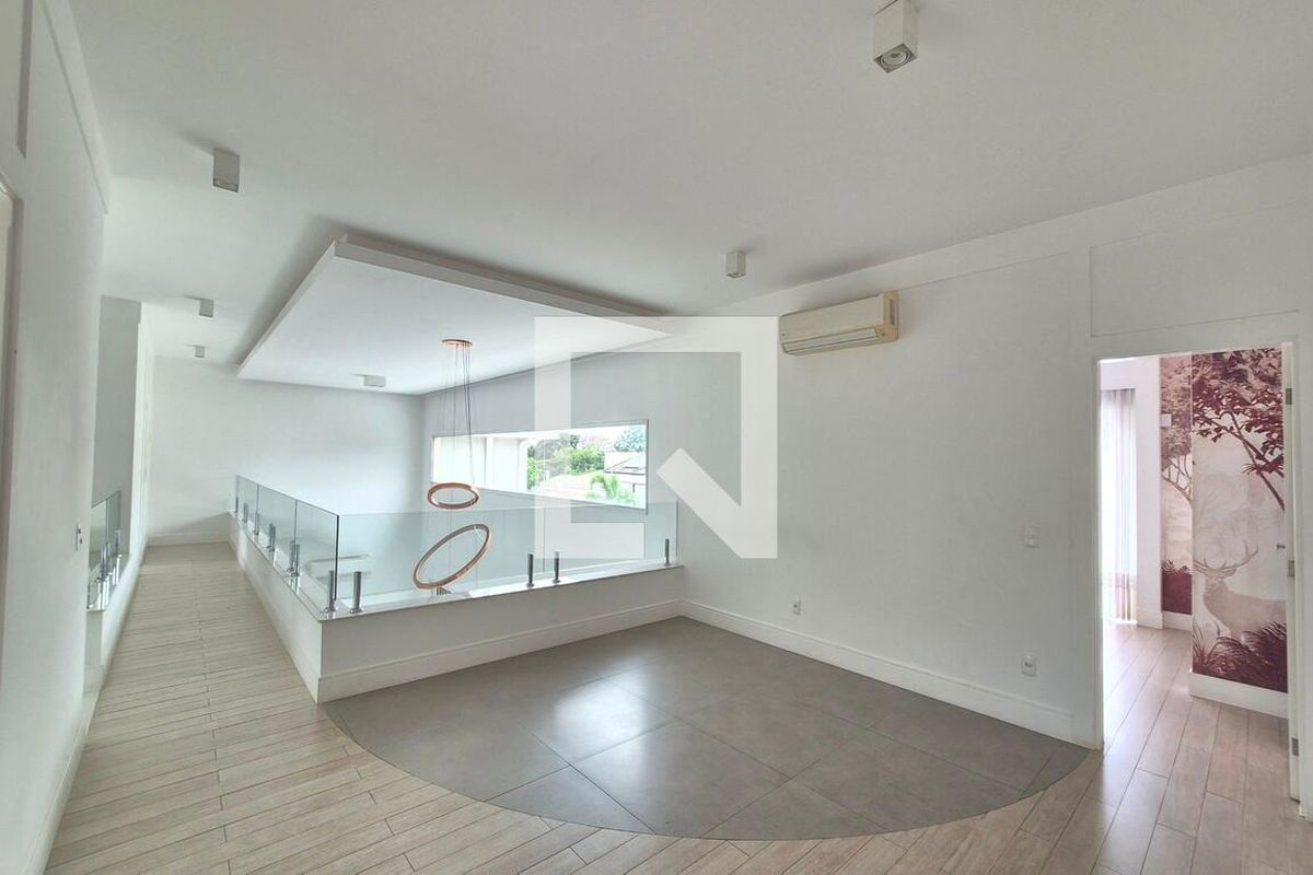 Casa à Venda - Swiss Park, 5 Quartos,  583 m2 em , Campinas - sp | SoloBR
