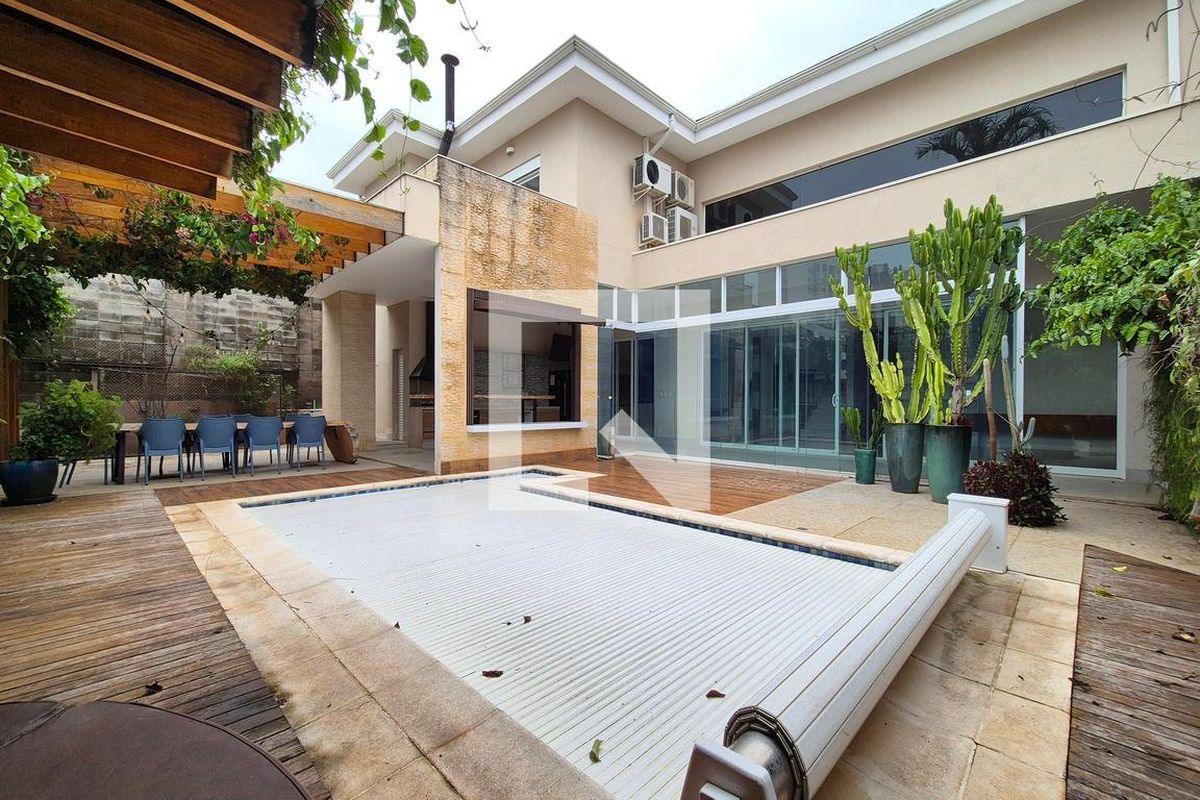 Casa à Venda - Swiss Park, 5 Quartos,  583 m2 em , Campinas - sp | SoloBR