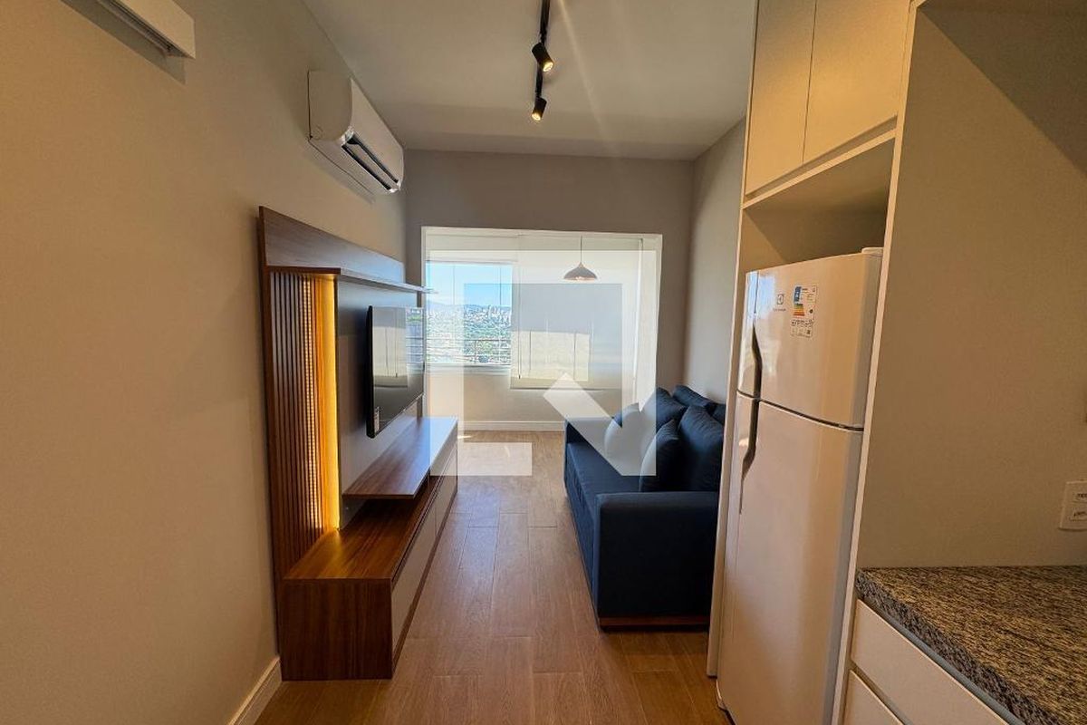 Apartamento, 1 quarto, 32 m² - Foto 2