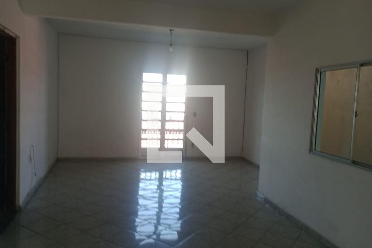 Casa, 2 quartos, 160 m² - Foto 1