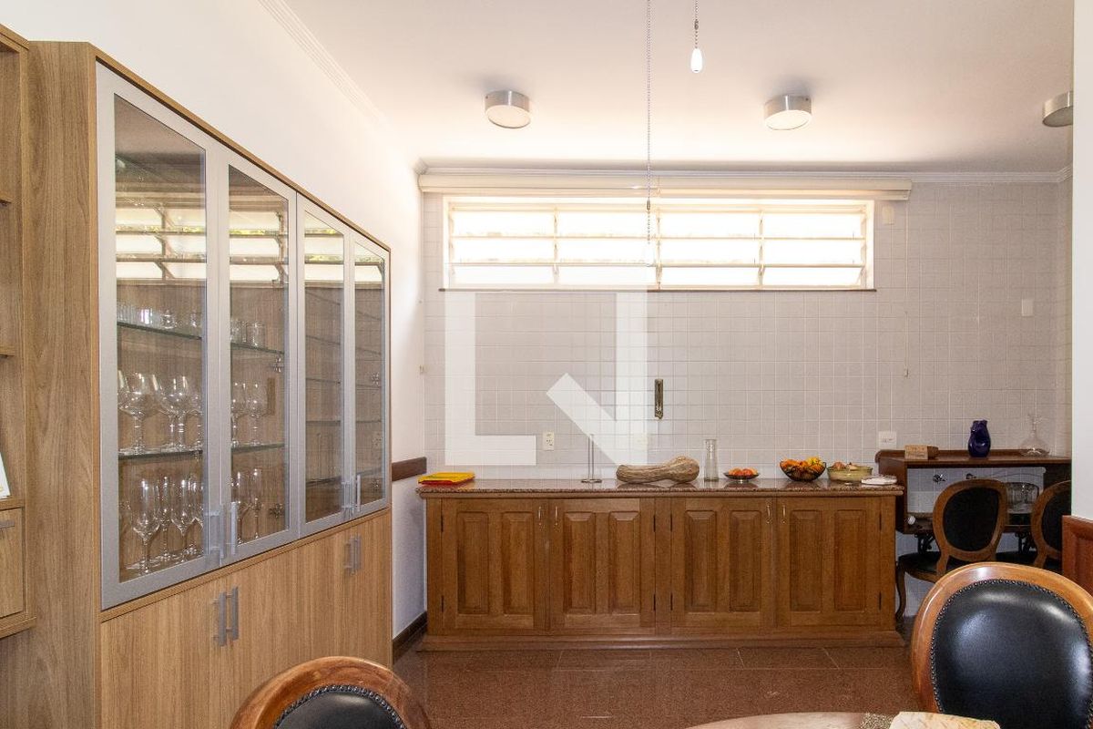 Casa à Venda - Jardim Chapadão, 6 Quartos,  444 m2 em , Campinas - sp | SoloBR